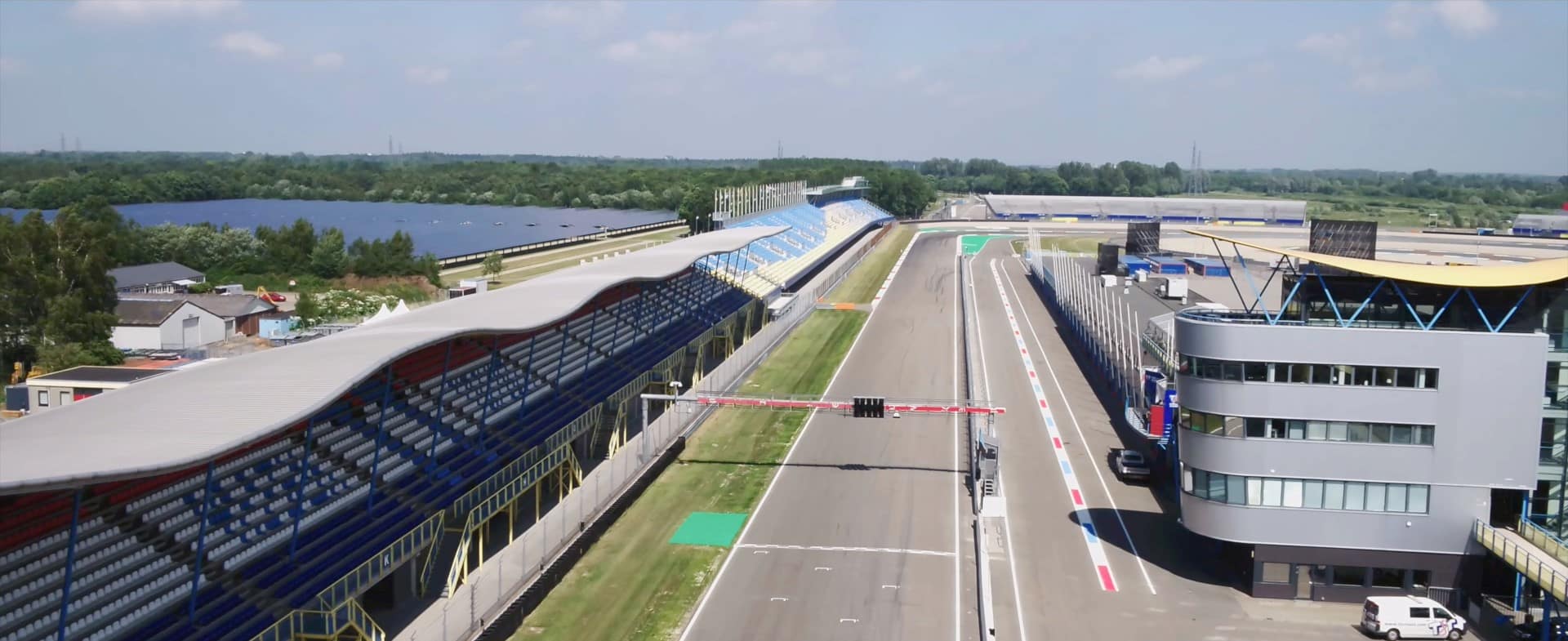 HAARBOCHTTRIBUNE TT CIRCUIT ASSEN LG Architecten